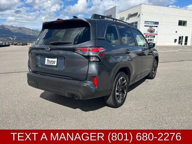 Used 2025 Subaru Forester Limited AWD/4WD image 3
