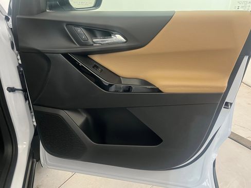 New 2026 Chevrolet Equinox ACTIV w/ Convenience Package III image 24