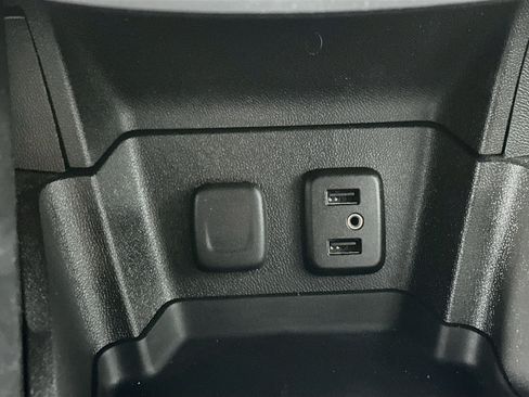 Used 2017 Chevrolet Volt LT FWD image 25