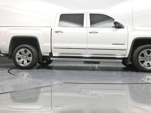 Used 2018 GMC Sierra 1500 SLT AWD/4WD image 38