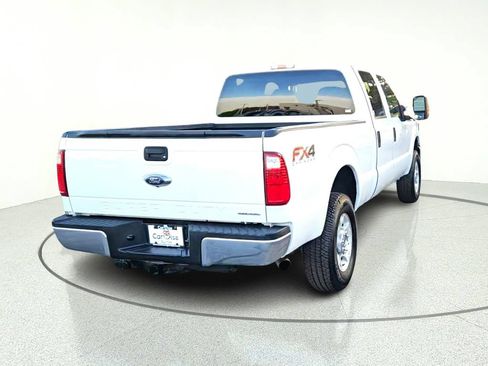 Used 2016 Ford F250 XLT w/ FX4 Off-Road Package AWD/4WD image 9
