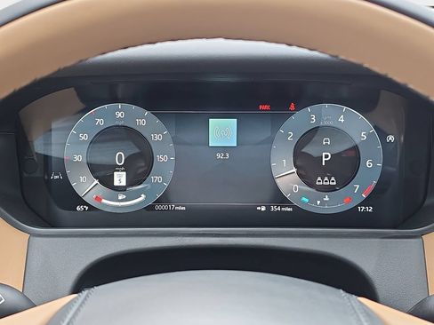 New 2026 Land Rover Range Rover Velar Autobiography AWD/4WD image 19