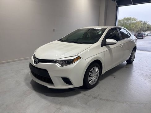 Used 2014 Toyota Corolla LE image 20
