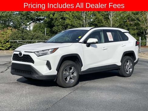 Used 2024 Toyota RAV4 XLE AWD/4WD image 1