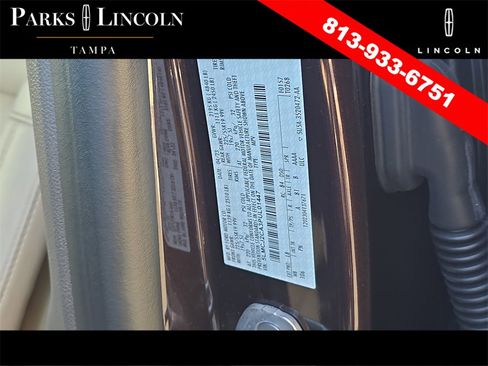 Certified 2023 Lincoln Corsair Reserve image 33