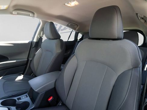 Used 2024 Subaru Crosstrek 2.0i AWD/4WD image 6