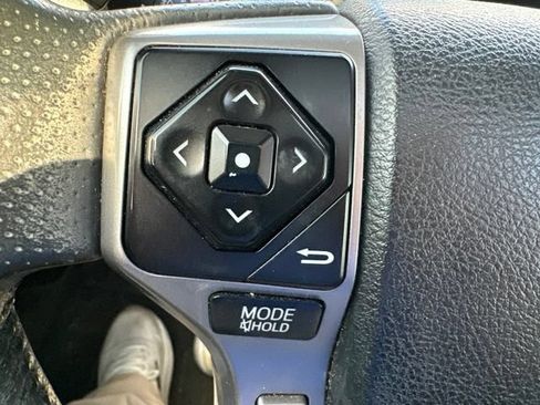 Used 2018 Toyota 4Runner SR5 Premium RWD image 17