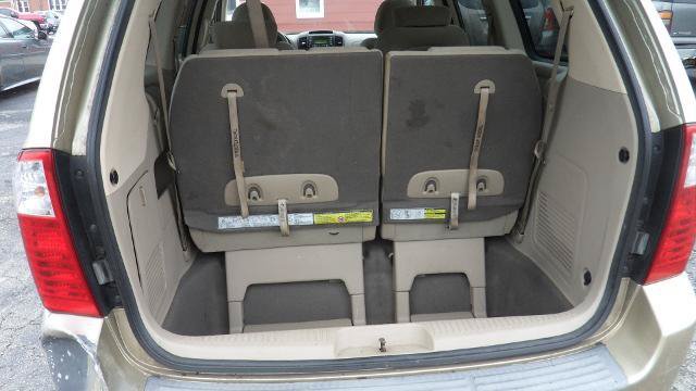 Used 2008 Kia Sedona LX FWD image 10