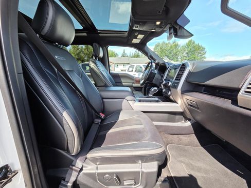 Used 2017 Ford F150 Platinum w/ Technology Package AWD/4WD image 30