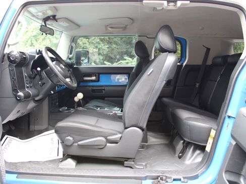 Used 2007 Toyota FJ Cruiser 4WD image 19