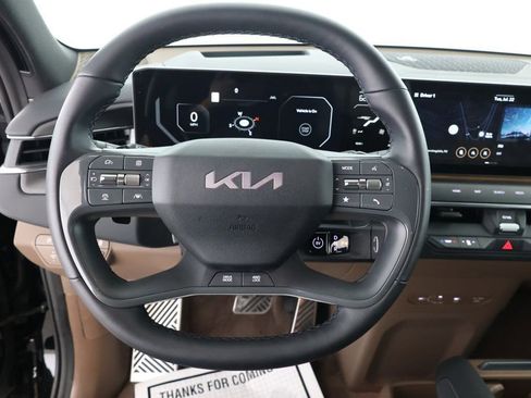 Used 2025 Kia EV9 GT-Line image 12