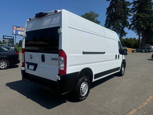 Used 2023 RAM ProMaster 2500 FWD image 6