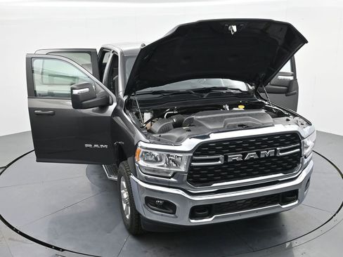Used 2024 RAM 2500 Big Horn image 38