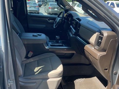Used 2023 Chevrolet Silverado 1500 LT Trail Boss w/ Convenience Package II AWD/4WD image 12