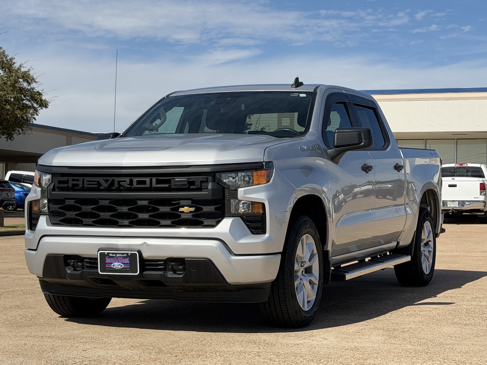 Used 2022 Chevrolet Silverado 1500 Custom AWD/4WD image 8