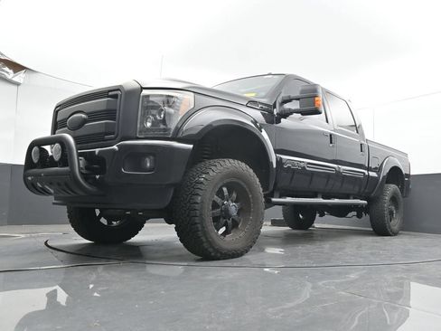 Used 2015 Ford F250 Lariat w/ Lariat Ultimate Package AWD/4WD image 37