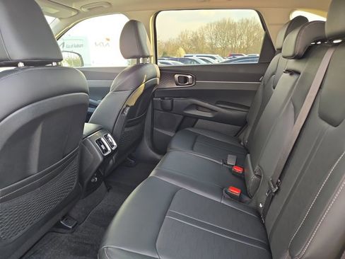 New 2025 Kia Sorento S w/ Panoramic Sunroof Package image 13
