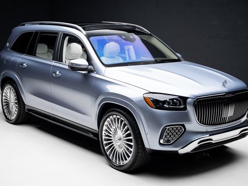 Used 2025 Mercedes-Benz Maybach GLS 600 4MATIC image 42