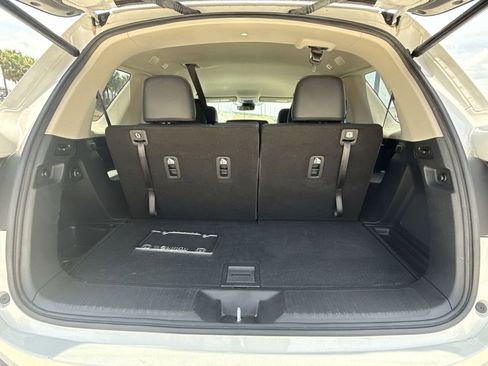 Used 2023 Honda Pilot EX-L image 13