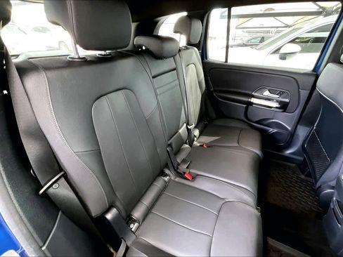 Used 2025 Mercedes-Benz GLB 250 image 20