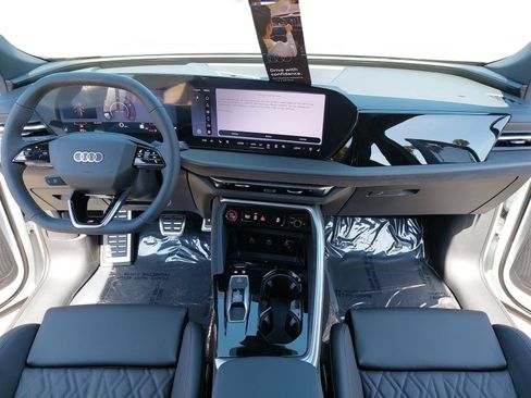 New 2026 Audi SQ5 Premium Plus AWD/4WD image 9