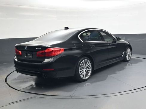 Used 2020 BMW 530i w/ Convenience Package image 4