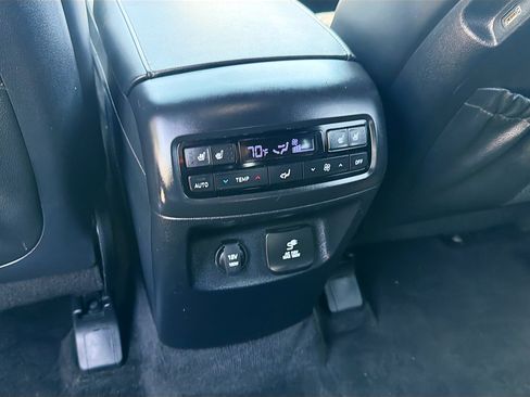 Used 2022 Hyundai Palisade Calligraphy FWD image 22