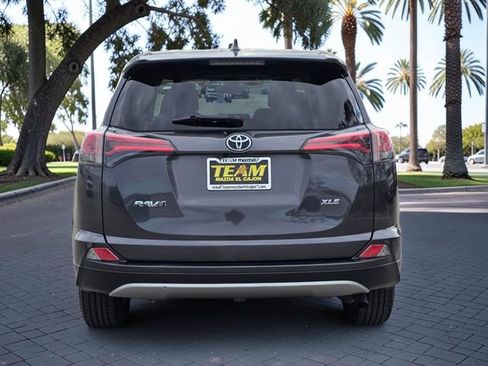 Used 2018 Toyota RAV4 XLE w/ All Weather Liner Package FWD image 5
