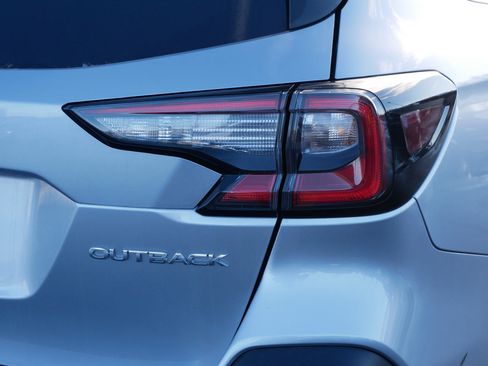 Used 2024 Subaru Outback Limited image 17