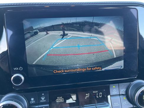 Used 2024 Toyota Highlander XSE image 24