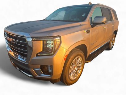 Used 2024 GMC Yukon SLT w/ SLT Luxury Package