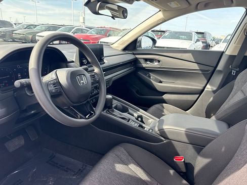 Used 2025 Honda Accord SE image 10