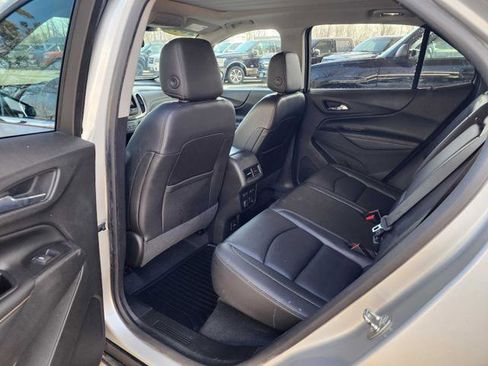 Used 2018 Chevrolet Equinox Premier FWD image 12