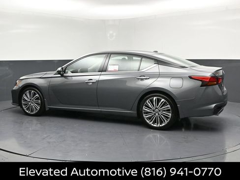 Certified 2025 Nissan Altima 2.5 SL FWD image 30