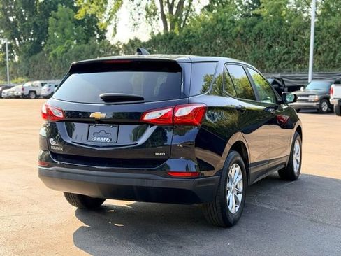 Used 2020 Chevrolet Equinox LS w/ LS Convenience Package AWD/4WD image 5