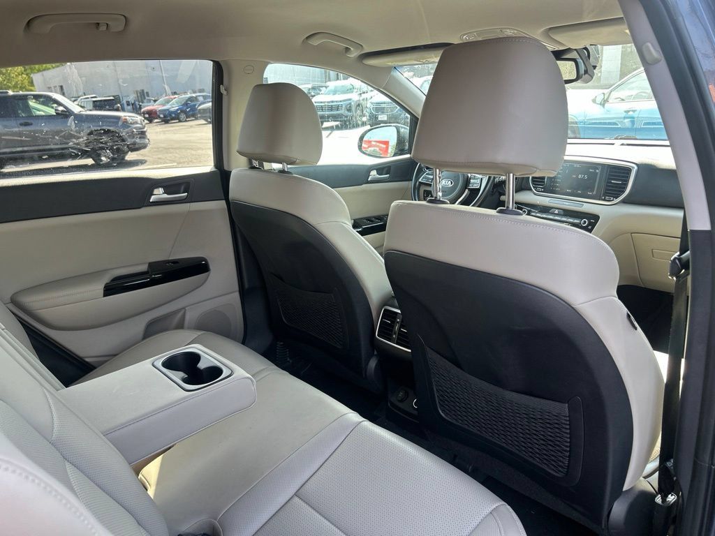 Used 2020 Kia Sportage EX FWD image 36