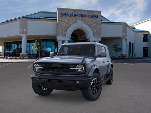 New 2025 Ford Bronco Outer Banks image 2