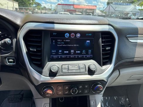 Used 2018 GMC Acadia SLT FWD image 22