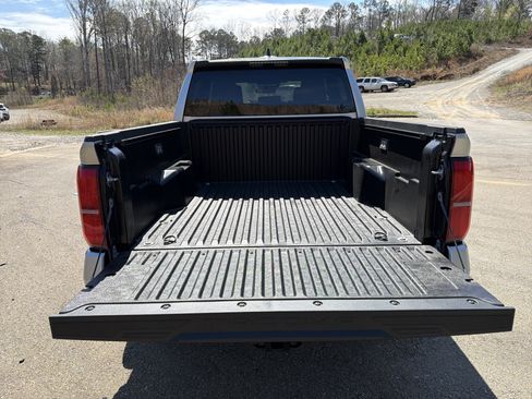 Used 2026 Toyota Tacoma SR5 RWD image 18