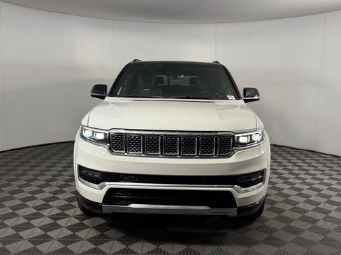Used 2023 Jeep Grand Wagoneer Series II AWD/4WD image 11