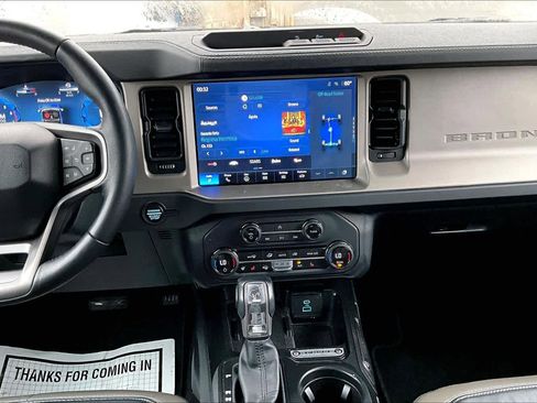 Certified 2025 Ford Bronco Outer Banks image 6