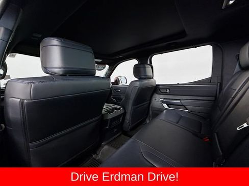 Used 2023 Toyota Tundra Platinum w/ Advanced Package AWD/4WD image 10