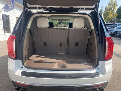 Certified 2023 GMC Yukon Denali w/ Advanced Technology Package AWD/4WD image 10