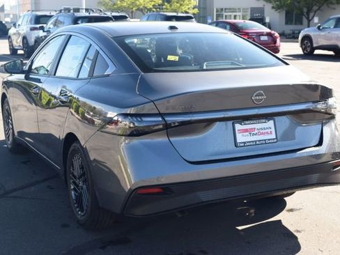 New 2026 Nissan Sentra SV FWD image 5