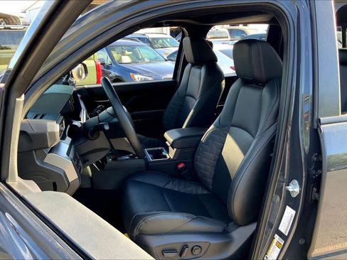 Used 2024 Toyota Tacoma TRD Sport w/ TRD Sport Premium Package image 8