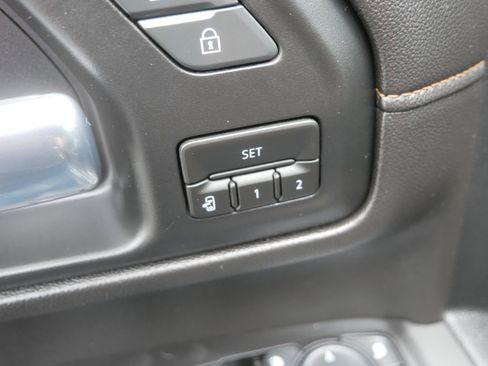 Used 2020 GMC Sierra 3500 AT4 w/ AT4 Premium Package AWD/4WD image 16
