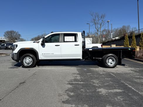 New 2026 GMC Sierra 3500 Pro w/ Convenience Package AWD/4WD image 7