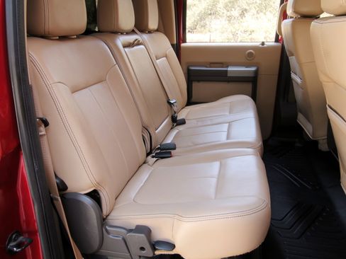 Used 2016 Ford F250 Lariat w/ Lariat Ultimate Package image 47