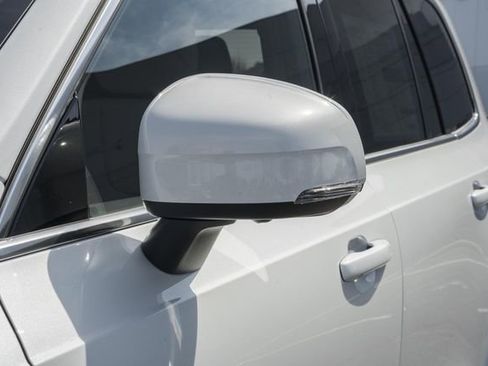 New 2026 Volvo XC90 T8 Plus w/ Protection Package Premier image 15