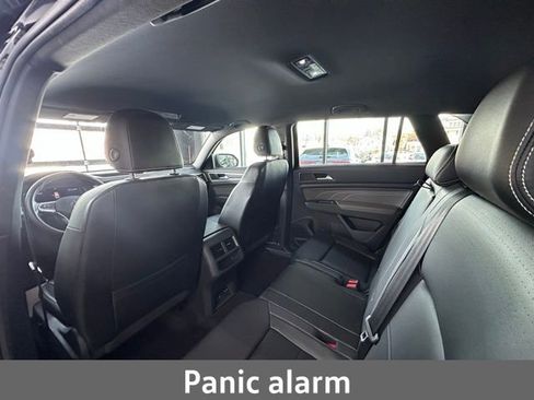 Certified 2022 Volkswagen Atlas Cross Sport SE image 17